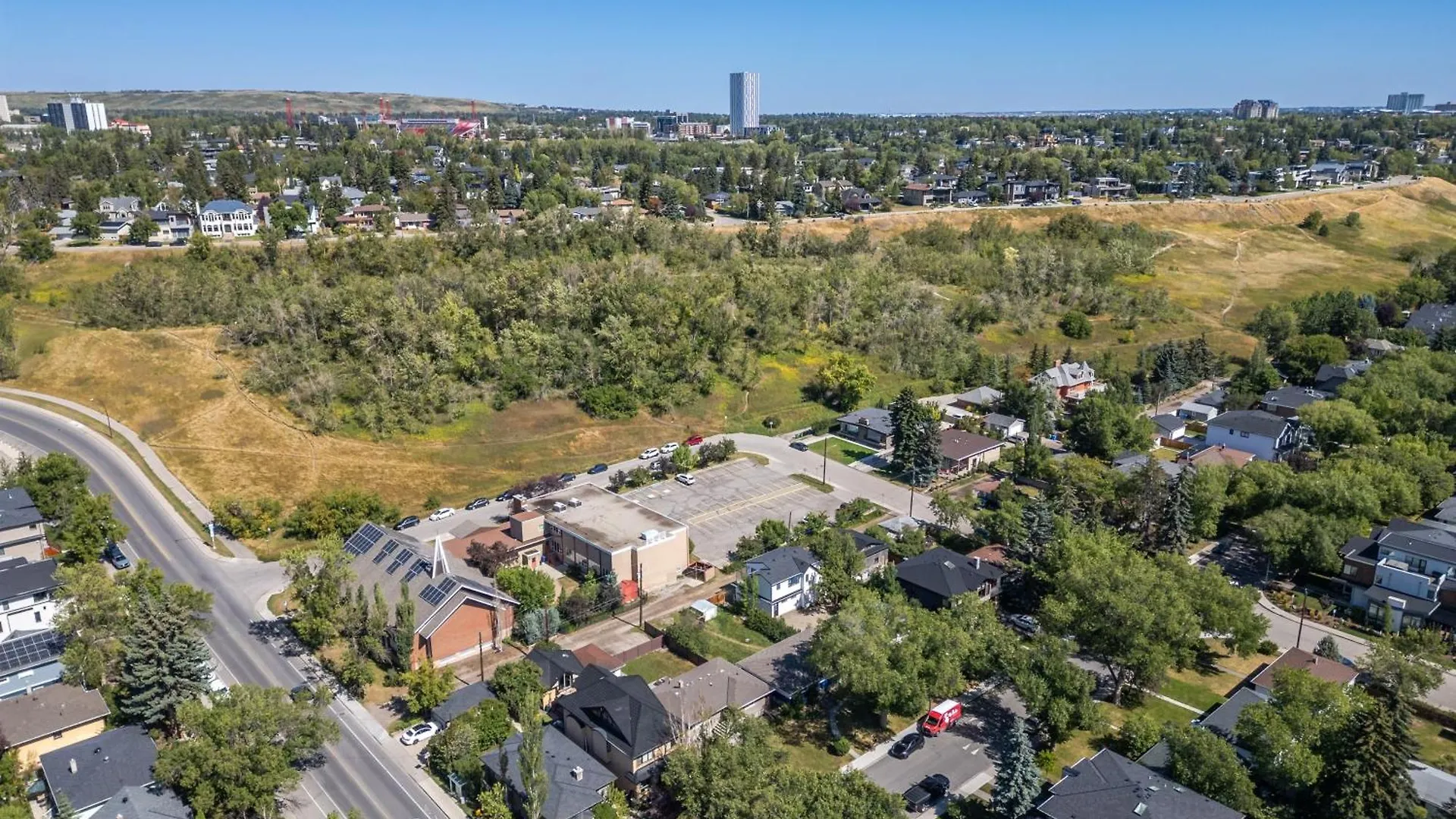 3Bd Luxury Home, Steps To Calgary Dt, River, Hospital Apartment